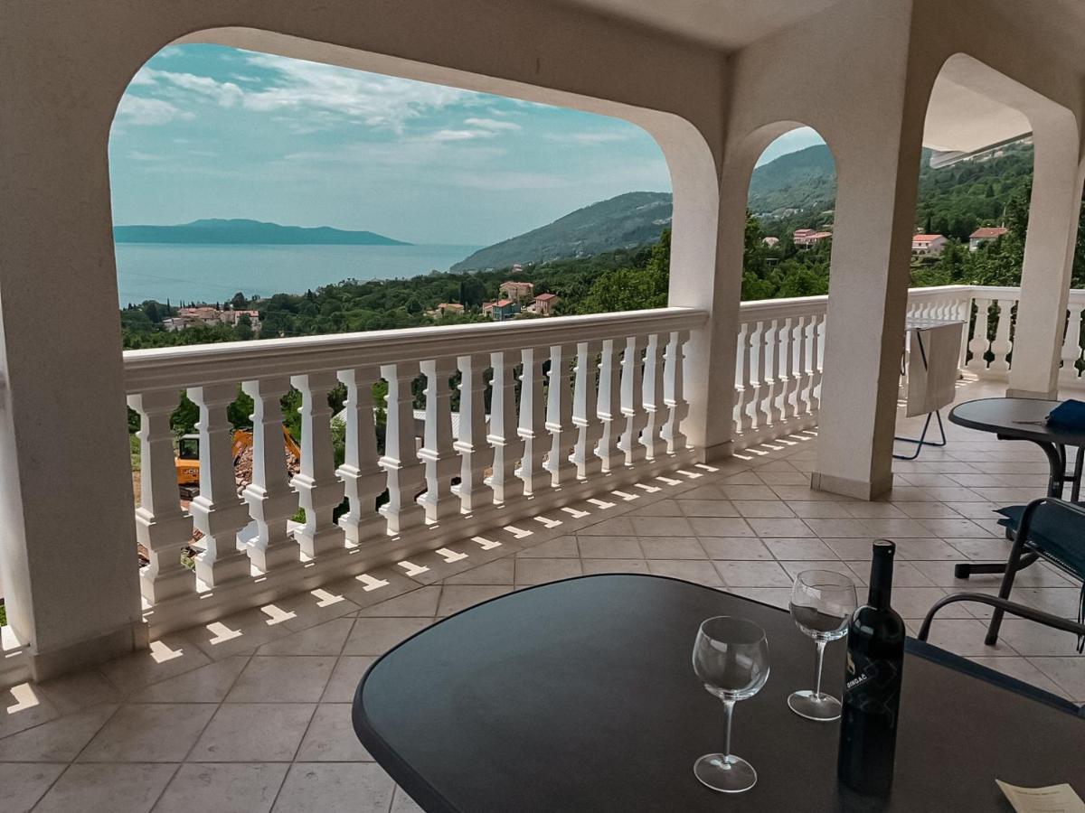 Apartments Villa Chiara Opatija Ičići Kültér fotó