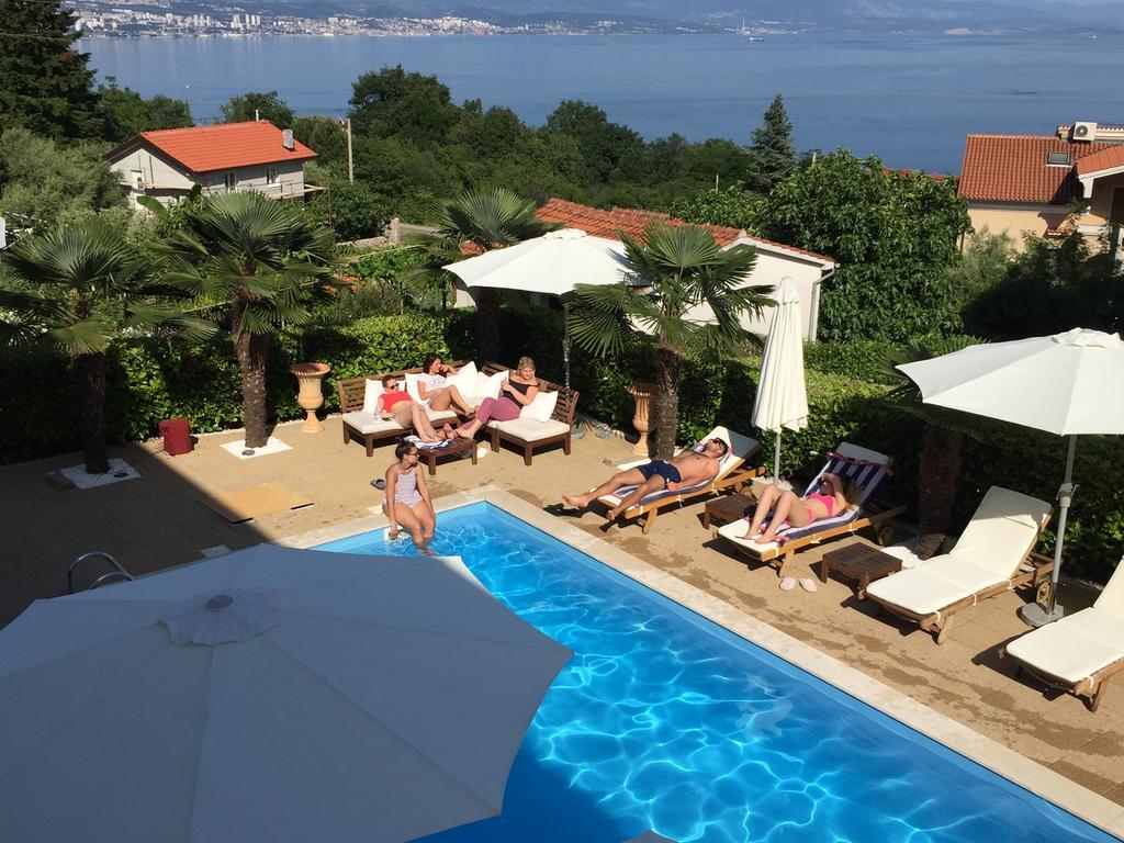 Apartments Villa Chiara Opatija Ičići Kültér fotó