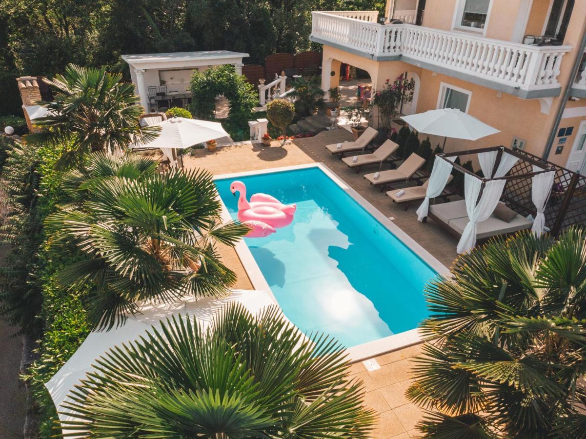 Apartments Villa Chiara Opatija Ičići Kültér fotó